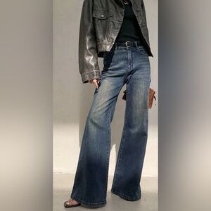 High-Rise Wide Leg Jeans in Dark Blue